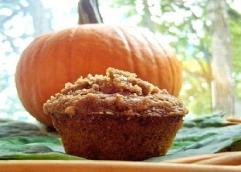Halloween pumpkin muffins